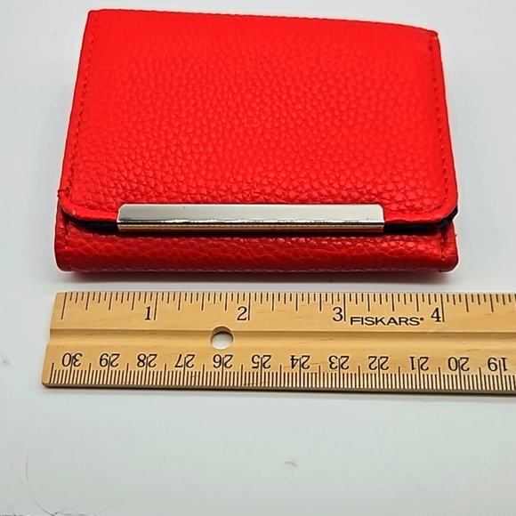 MUNDI Anna RFID trifold red wallet NWT - Picture 10 of 11
